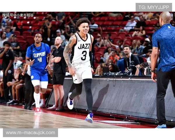 基扬特乔治脚踝扭伤状态待定 爵士后场组织核心出战存疑